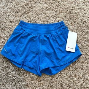 Lululemon Hotty Hot low rise 4 inch shorts
